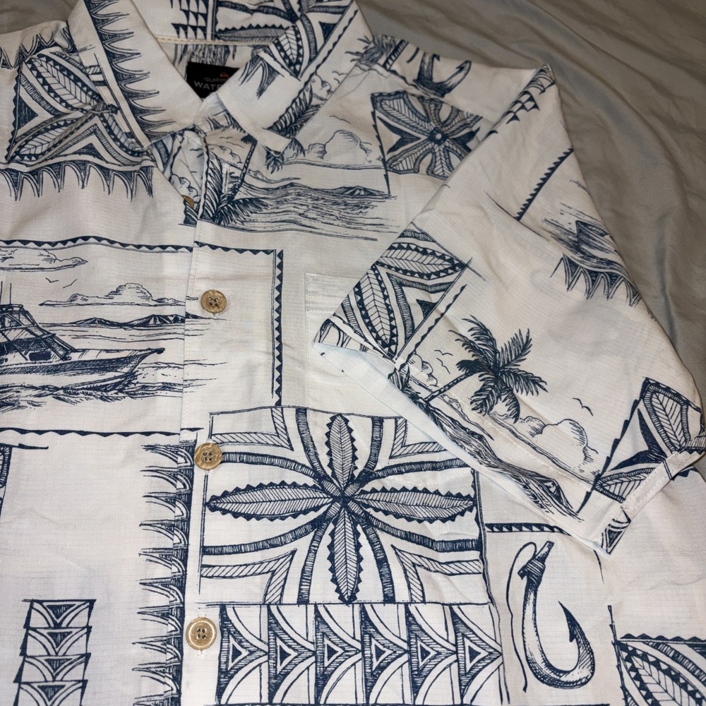 Quicksilver Waterman Comfort Fit Short Sleeve Button Up Shirt Mens Size S Blue - Picture 4 of 7